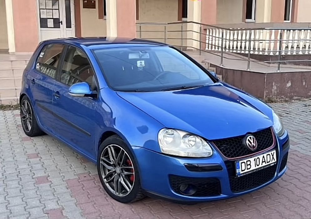 Golf 5 an fabricatie 2004 19 tdi madina este intro stare perfecta