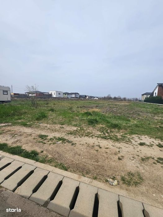 Teren de vanzare ,zona de case, CKD, Mioveni Arges