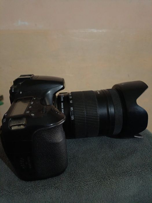 Canon EOS 60D Kamero