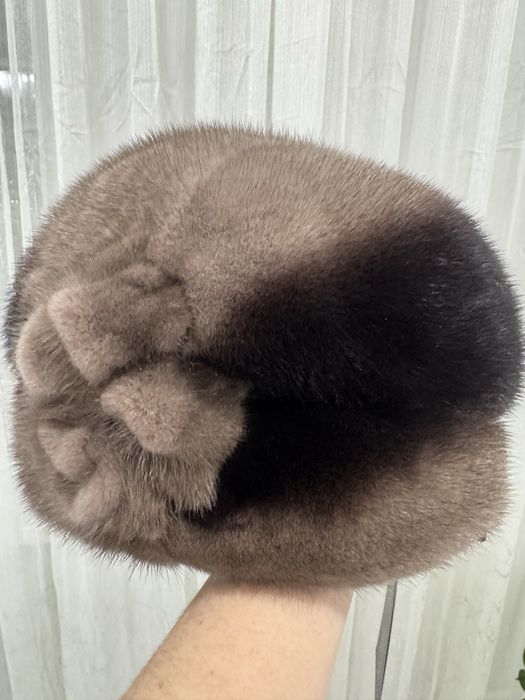Продам новую норковую шапку