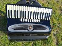 Acordeon Julieti 120 de basi