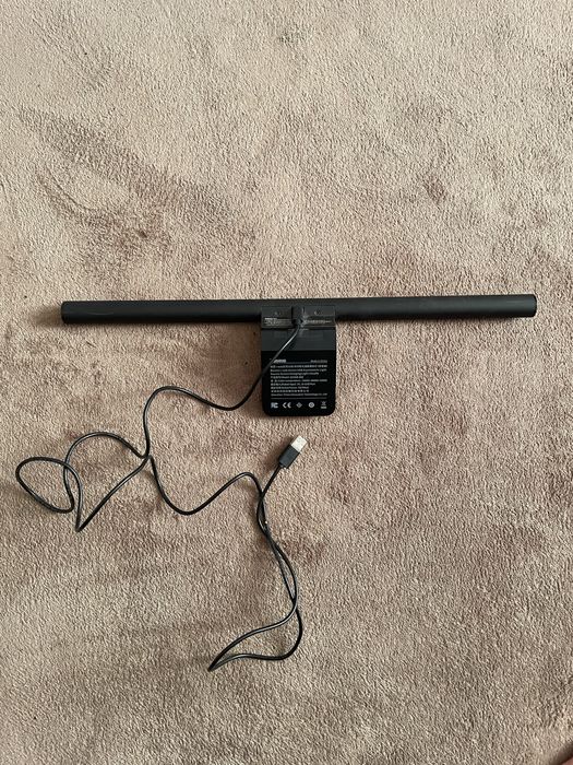 Лампа за монотор