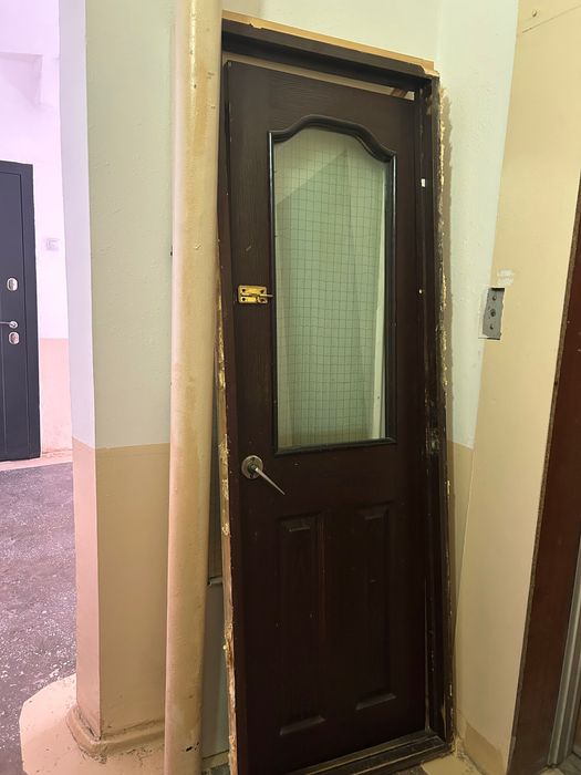 Продается дверь б/у