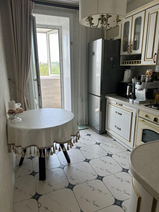 Продам 2 ком квартиру 5/5 новой планировки р-он ЦОНА.