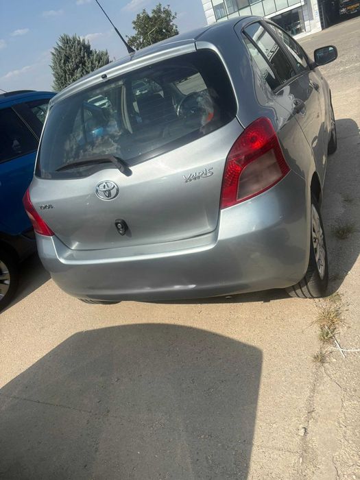 TOYOTA Yaris 2007
