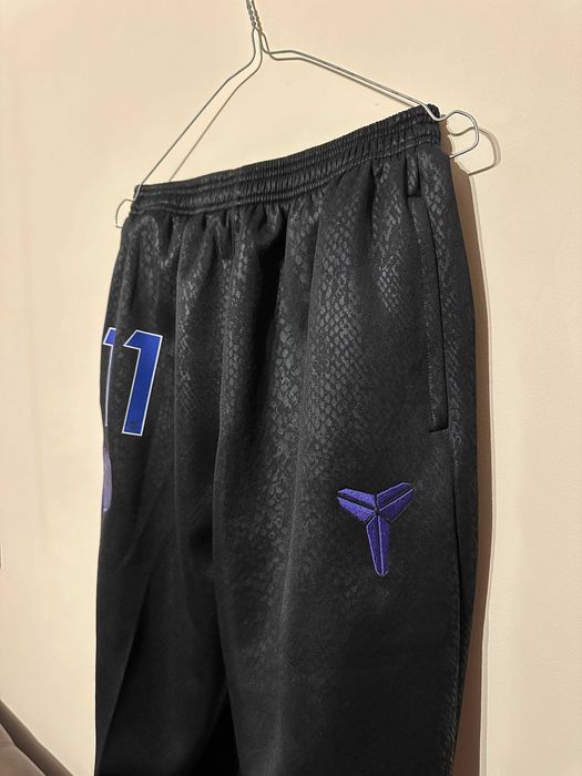 Комплект от горнице и долнище на Barcelona с името на Raphinha