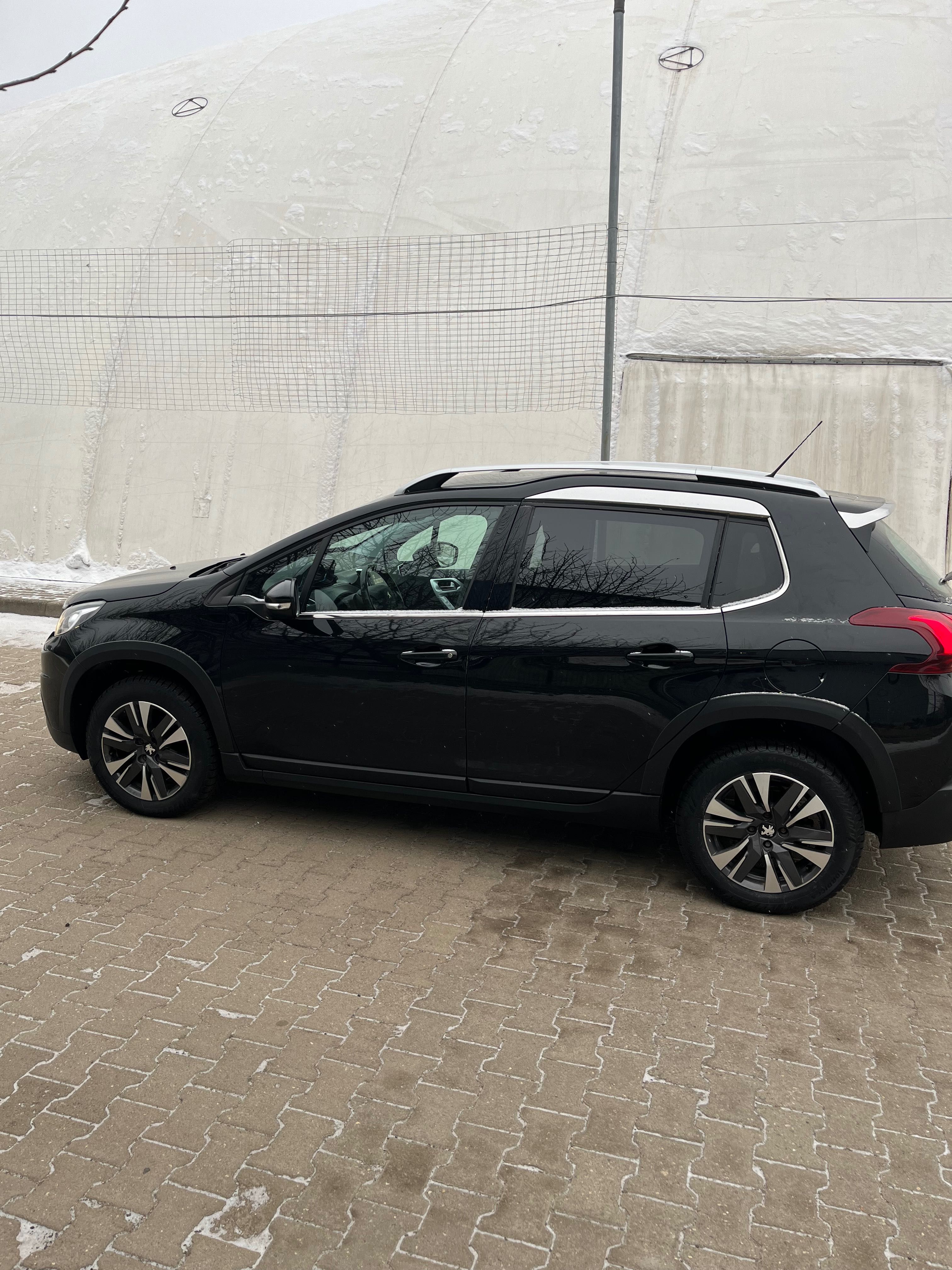 Se vinde Peugeot 2008