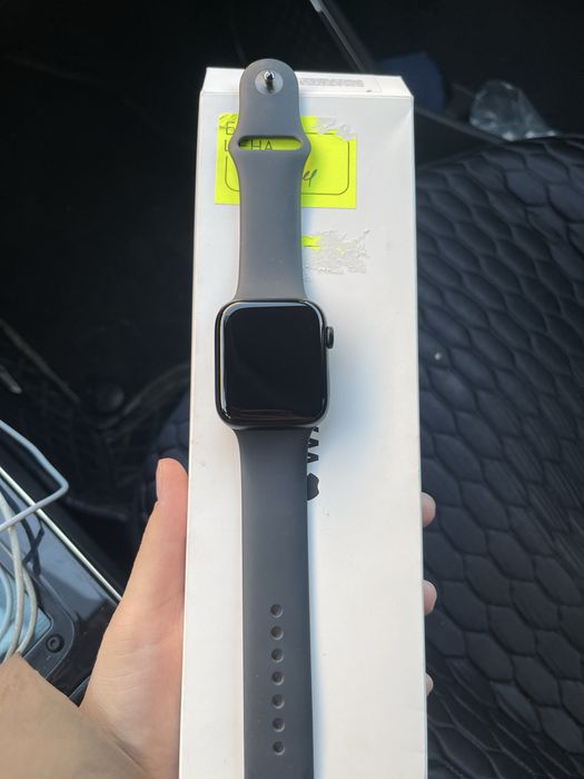 Apple watch SE 44 мм