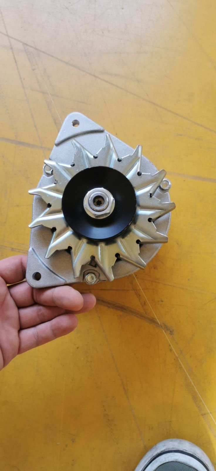 Alternator nou buldo Fiat Hitachi FB90 FB100 FB110 FB200 seria FB