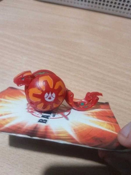Bakugan Pyrus Serpenoid B1, Custom Painted  Exposed magnet