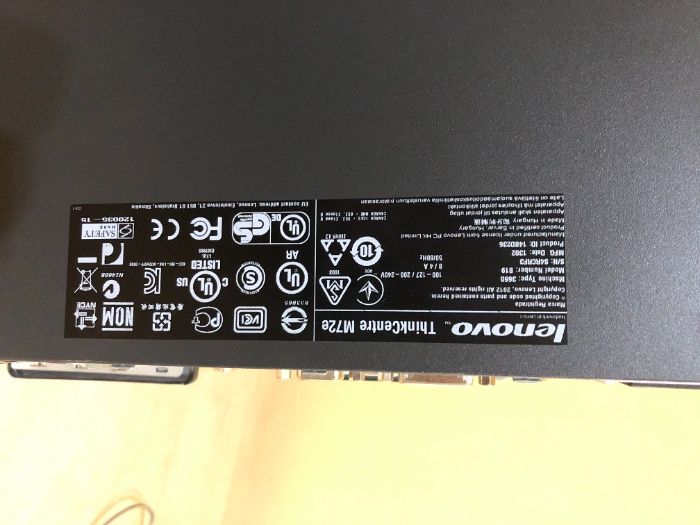 Lenovo ThinkCentre M72e + Medion 17 inch + tastatura & mouse gaming