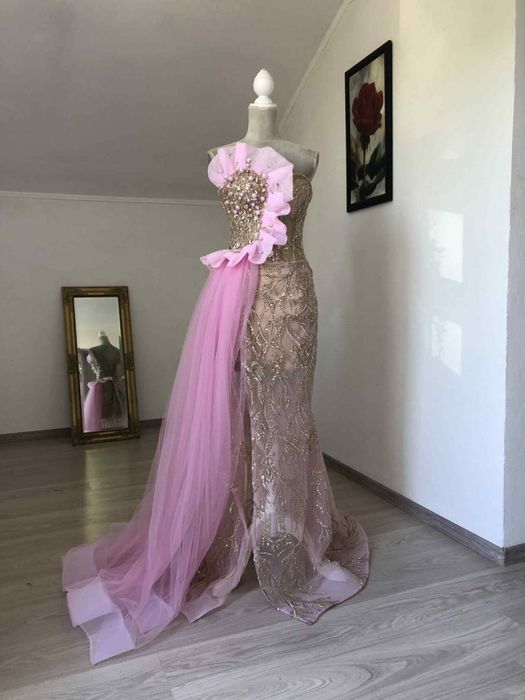 Rochie,marimea M-L,pe baza de corset
