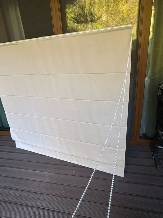 Vând jaluzele/parasolare material textil