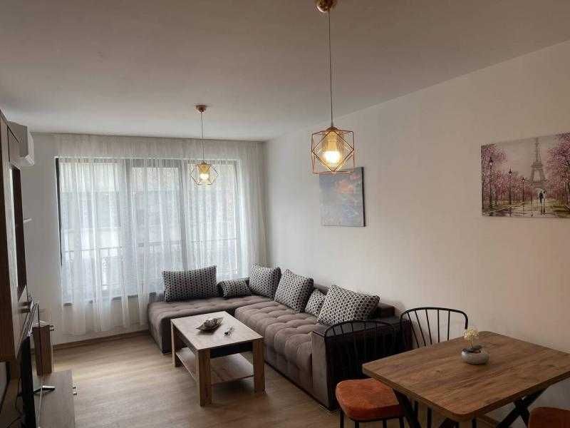 Напълно обзаведен двустаен апартамент във Възраждане