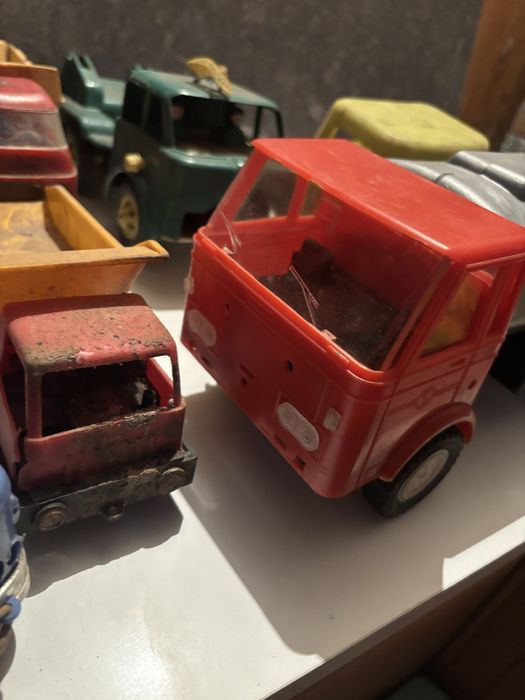 Лот от стари детски играчки за части