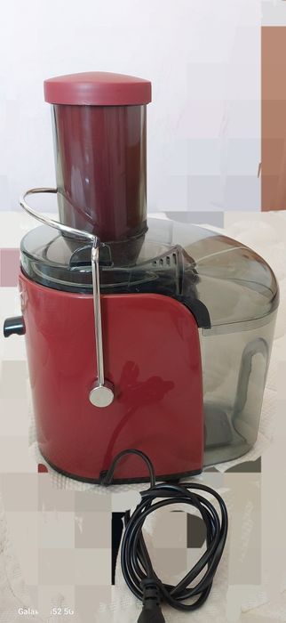 Vând storcător de fructe legume