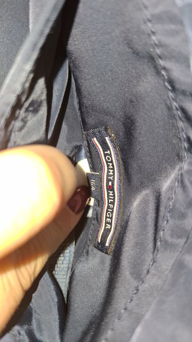 Geaca 14 ani cu 2 fete Tommy Hilfiger!