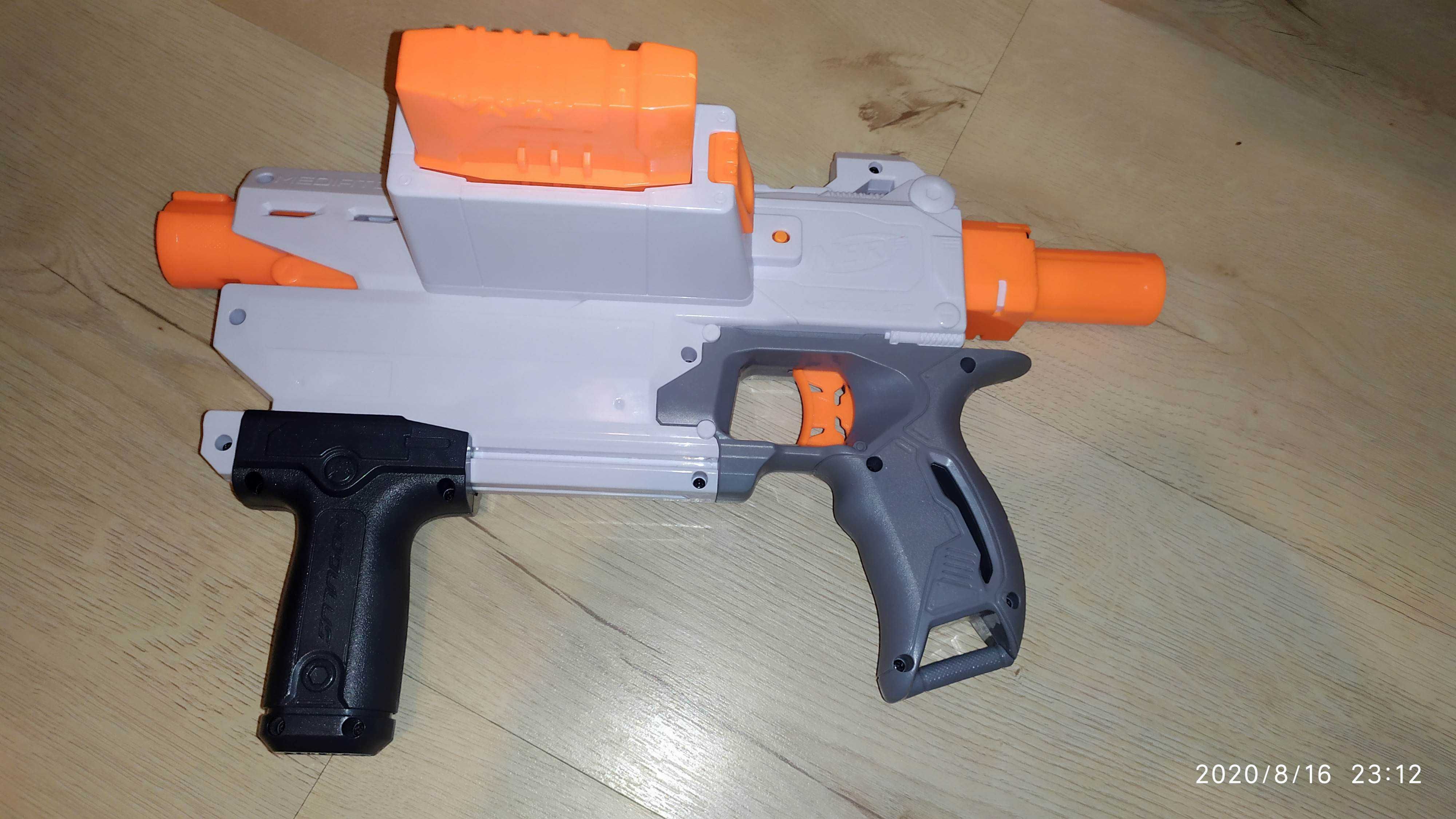 Бластери NERF различни модели