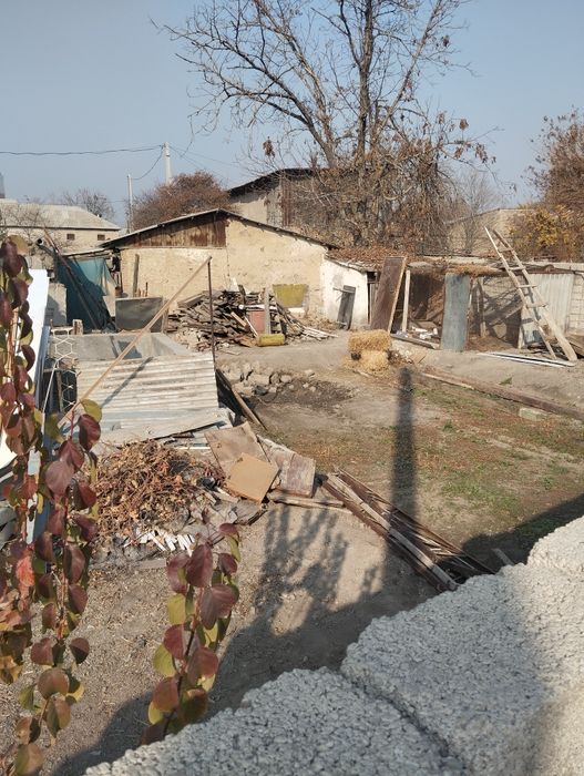 Yer 3 sotix srochni sotiladi