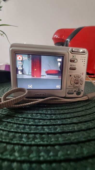 Aparat foto Jenoptik ,impecabil, ca NOU ,stocare energie