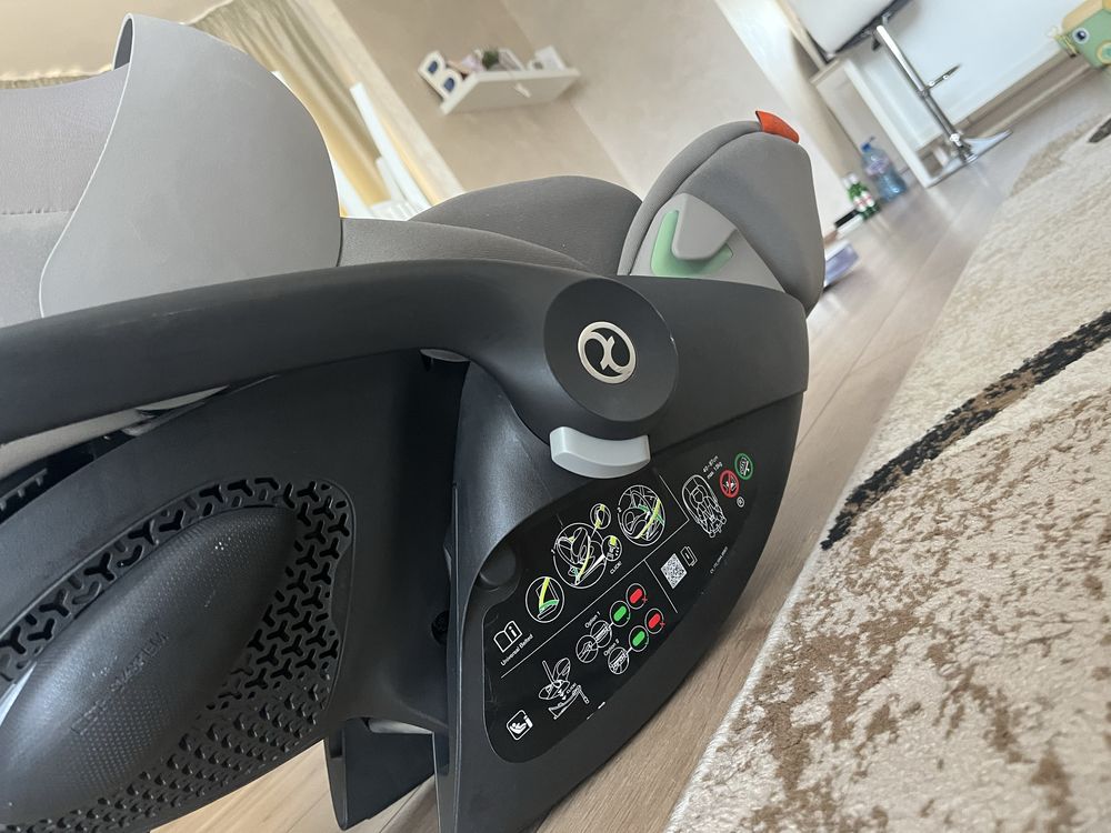 Стол за кола Cloud G I-Size Lava Grey CYBEX