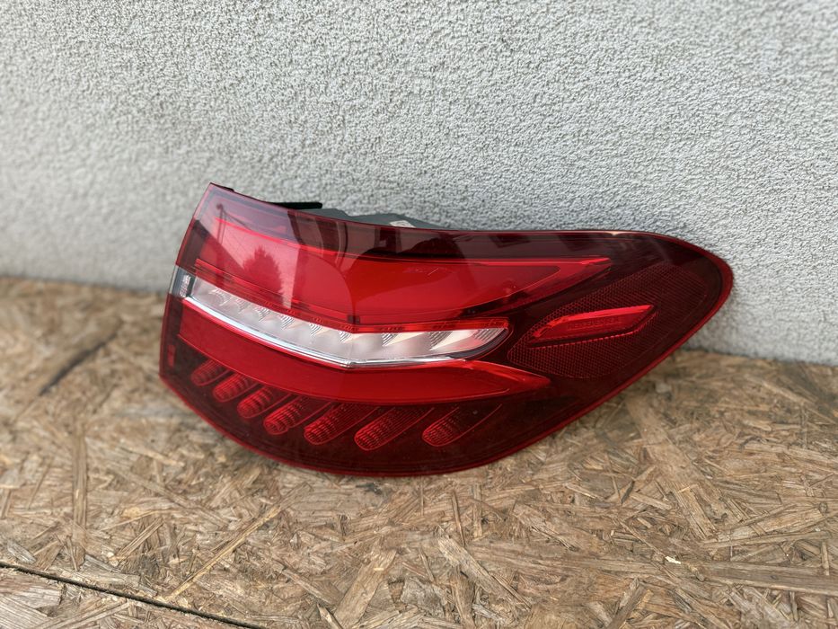Stop tripla lampa dreapta aripa caroserie Mercedes GLC W253 Full LED