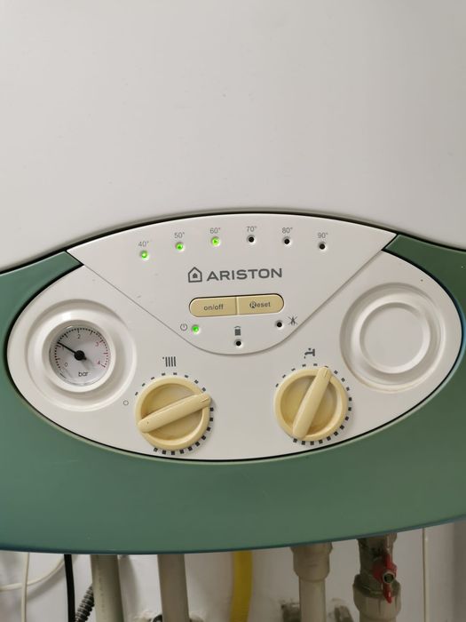 Centrala pe gaz Ariston 24kw