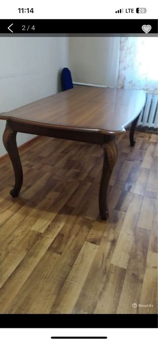 Стол в зал, гостиную, коттедж