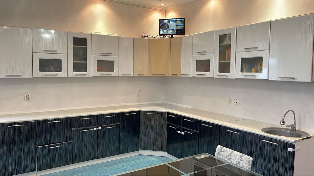 2 кухнонных гарнитура