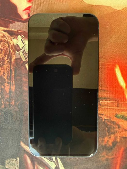 Vand iPhone 13 128GB - culoare Midnight, baterie 88%