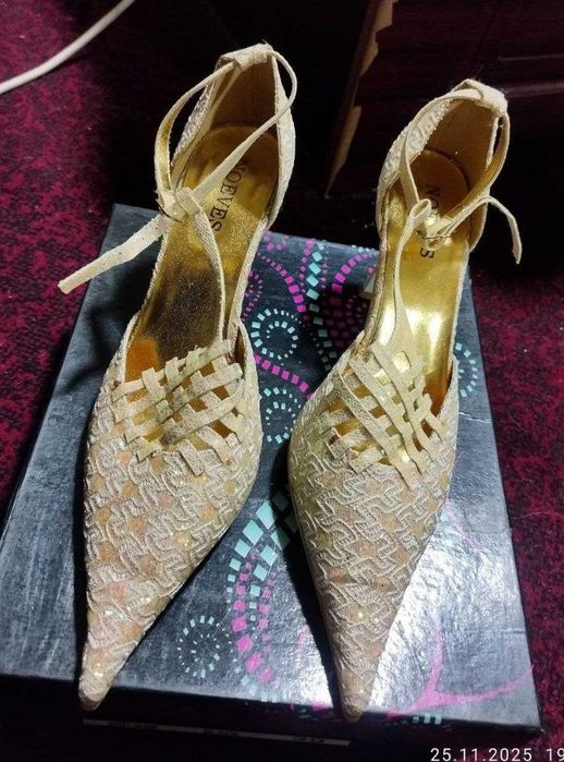 Женские свадебные туфли