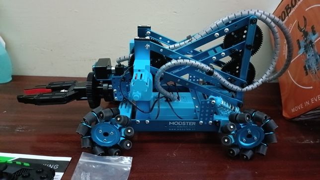Automodel robot king rtr