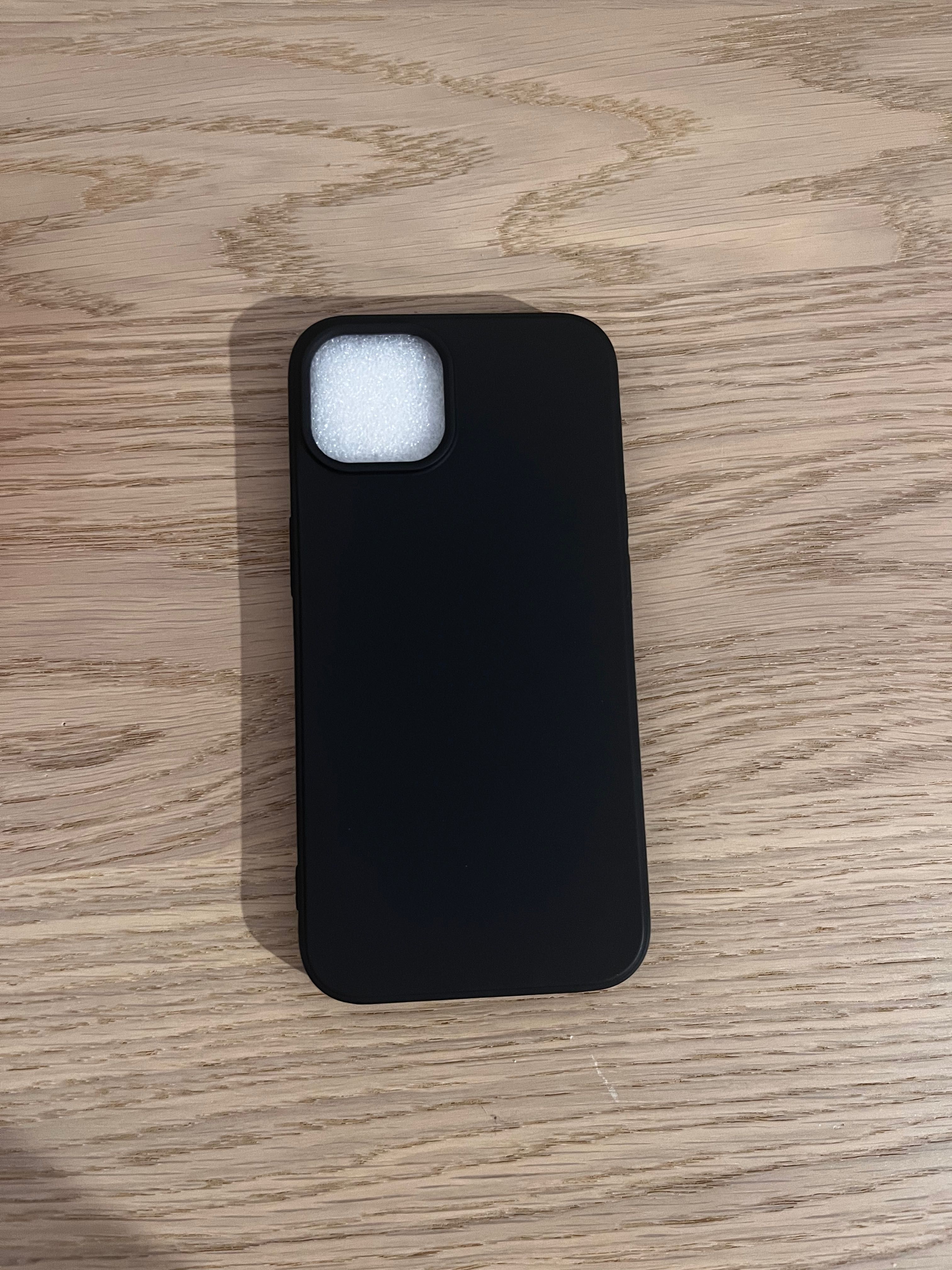 Husa iPhone 13 Negru Mat Silicon