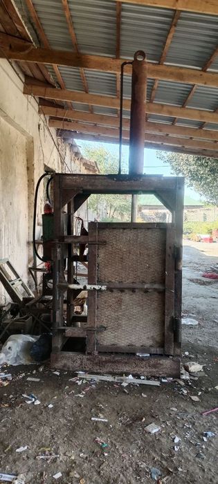 Продается пресс станок для пластика