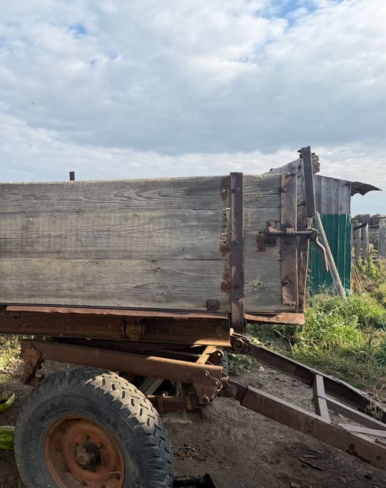 Продам тракторную тележку без цилиндра