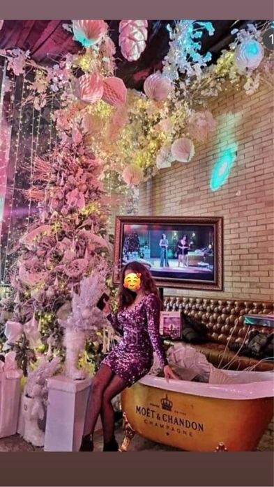 Продаю платье с пайетками