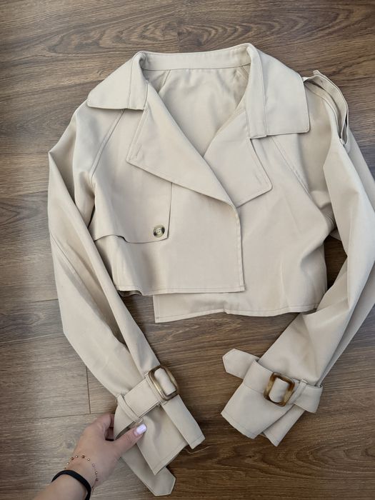 Къс блейзър/сако и риза