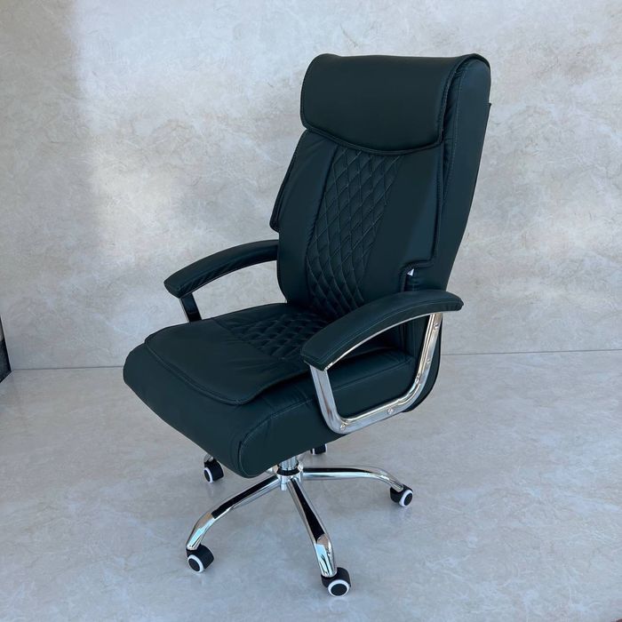 Офисное кресло Delta, Saprano, Line chair для руководителя