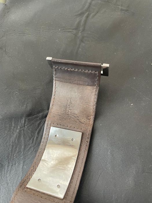 Bratara din piele D&G purtata in stare buna,model deosebit,originala