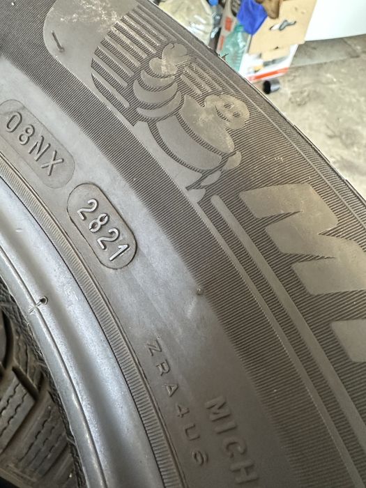 215/60/16 Michelin dot21