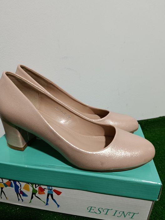 Pantofi roz mărimea 39