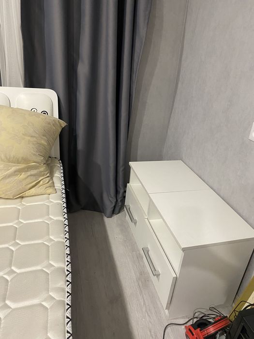 Продам 2 тумбочки