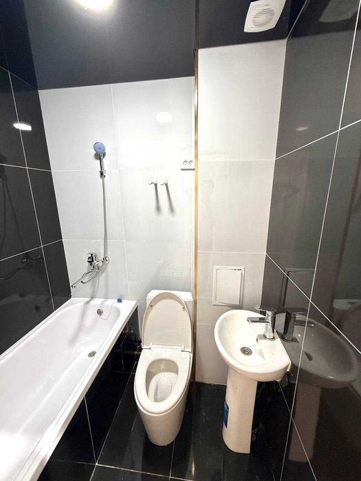 Продаётся 1х квартира на 4 этаж орр КРЫТЫЙ