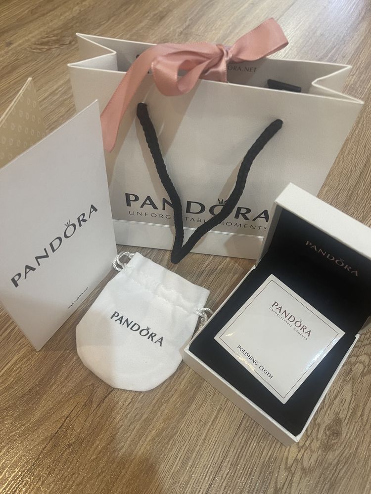 Подарочный набор PANDORA