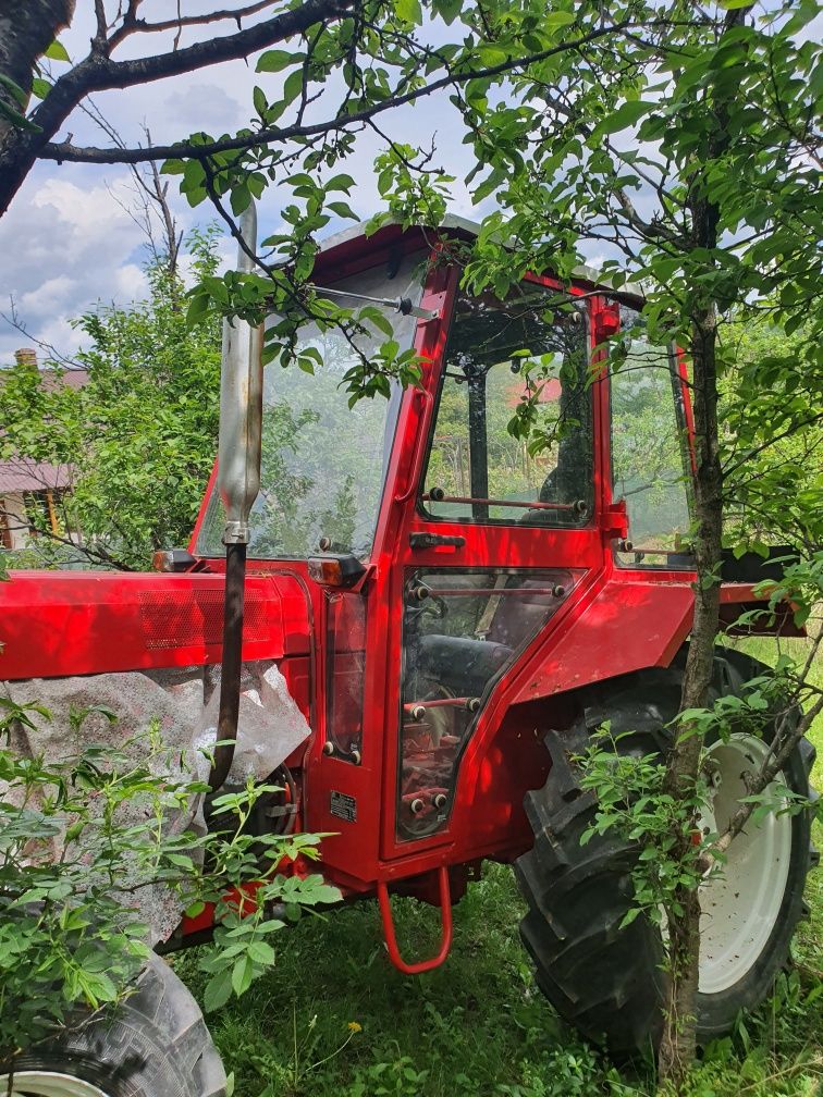 Vând tractor MAT541-DT