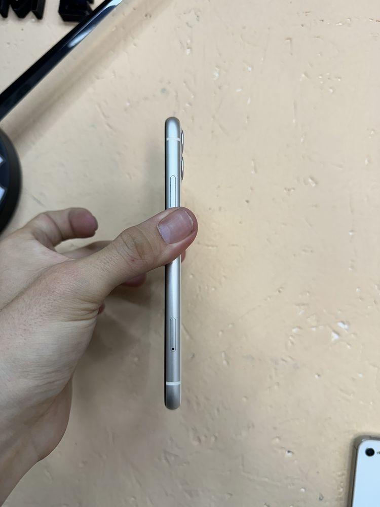 Iphone 11 64Gb. Айфон 11 64ГБ