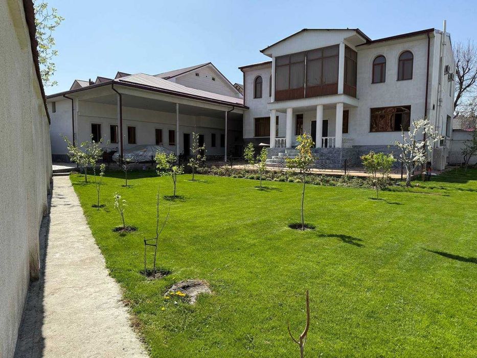 Продаётся дом на 15 сотках в Яккасарайском районе. 8 роддом. Авторитет