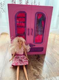 Păpușă Barbie cu dulap