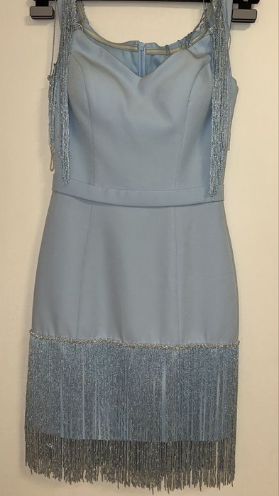 Официална рокля-носена само по веднъж