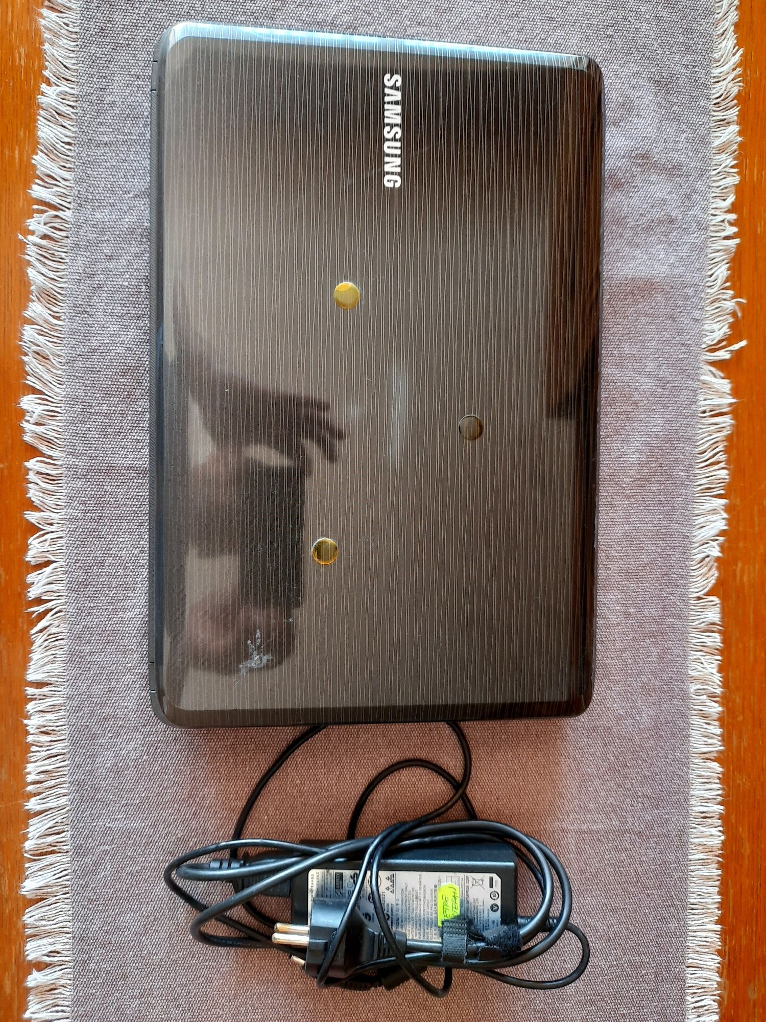 Vand laptop Samsung R 525